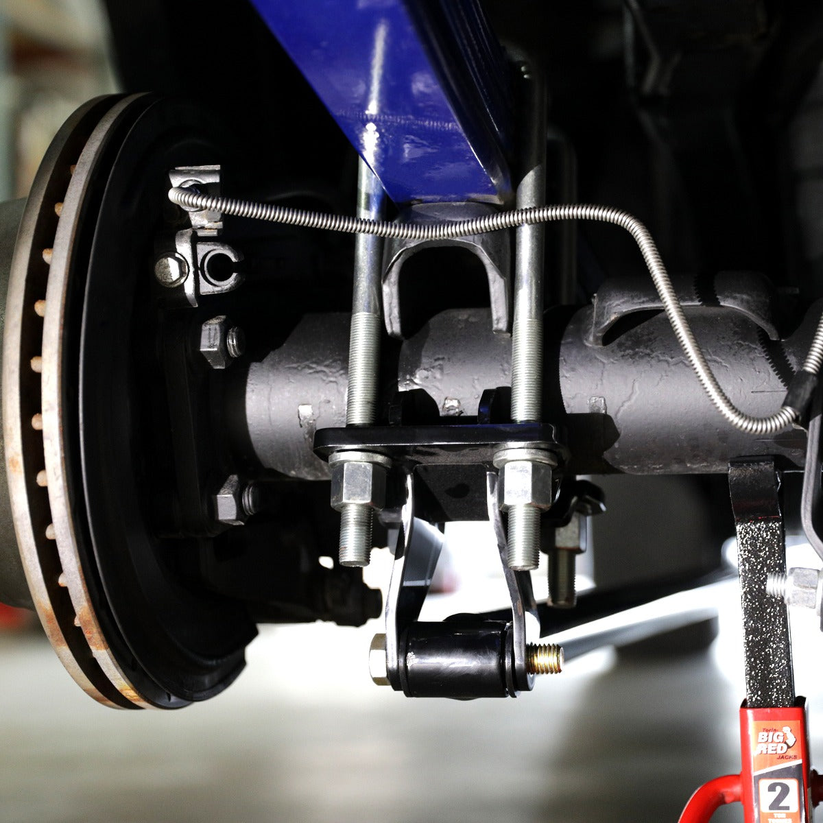 2001-2010 Silverado/Sierra 2500/3500 70 Inch Bolt On Traction Bars 3.5 Inch Axle Diameter Kingsport Grey