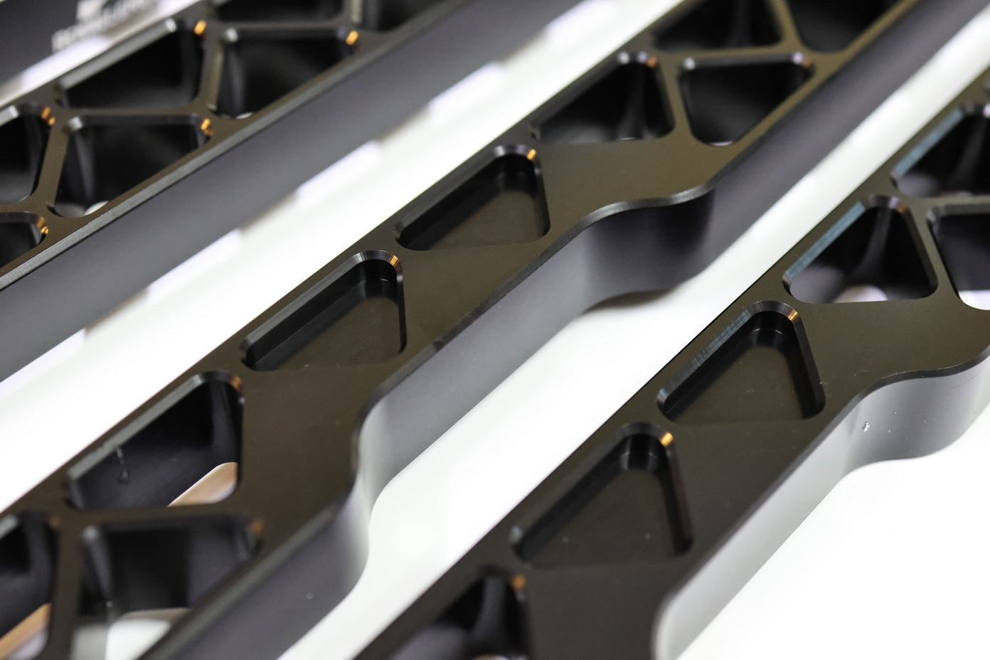 IRL BMW G05 X5 X6 x7 40I M50i M60iStrut Braces