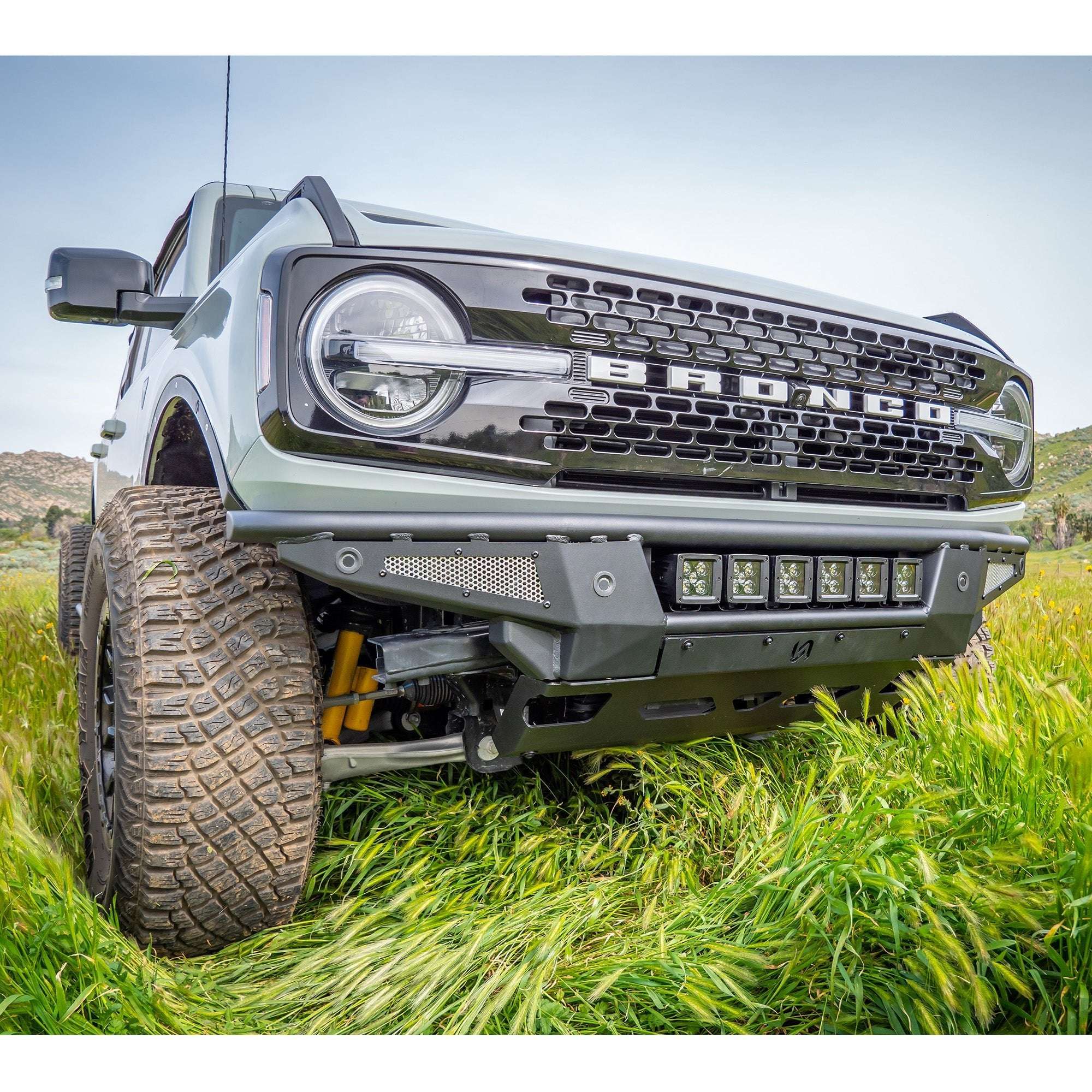 Turn Offroad Baja Tubular Front Bumper and Skid Plate for Ford Bronco