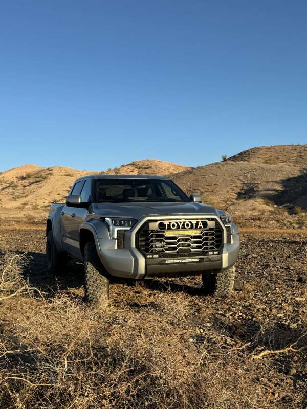 Camburg 22-25 Toyota Tundra 2wd/4wd Trail Series L/T Kit (BILLET UCA) (RED)