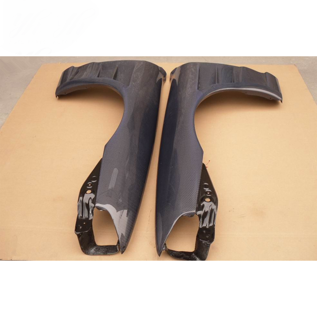 Carbon Fiber Front Fenders Pair for Nissan Skyline R32 GTS by Stratec Systems