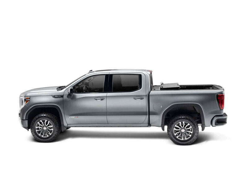 UnderCover 15-17 Chevy/GMC Silverado/Sierra 68.4in Fusion Bed Cover - Overcast Effect