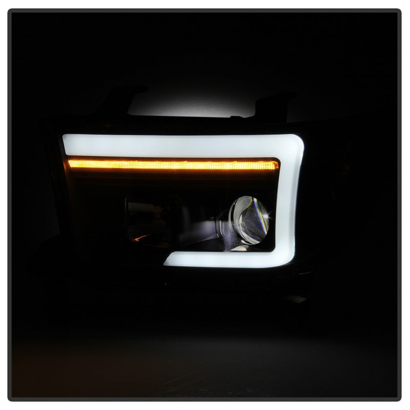 Spyder 07-09 Toyota Tundra Projector Headlights - Black (PRO-YD-TTU07V3PL-SEQ-BK)