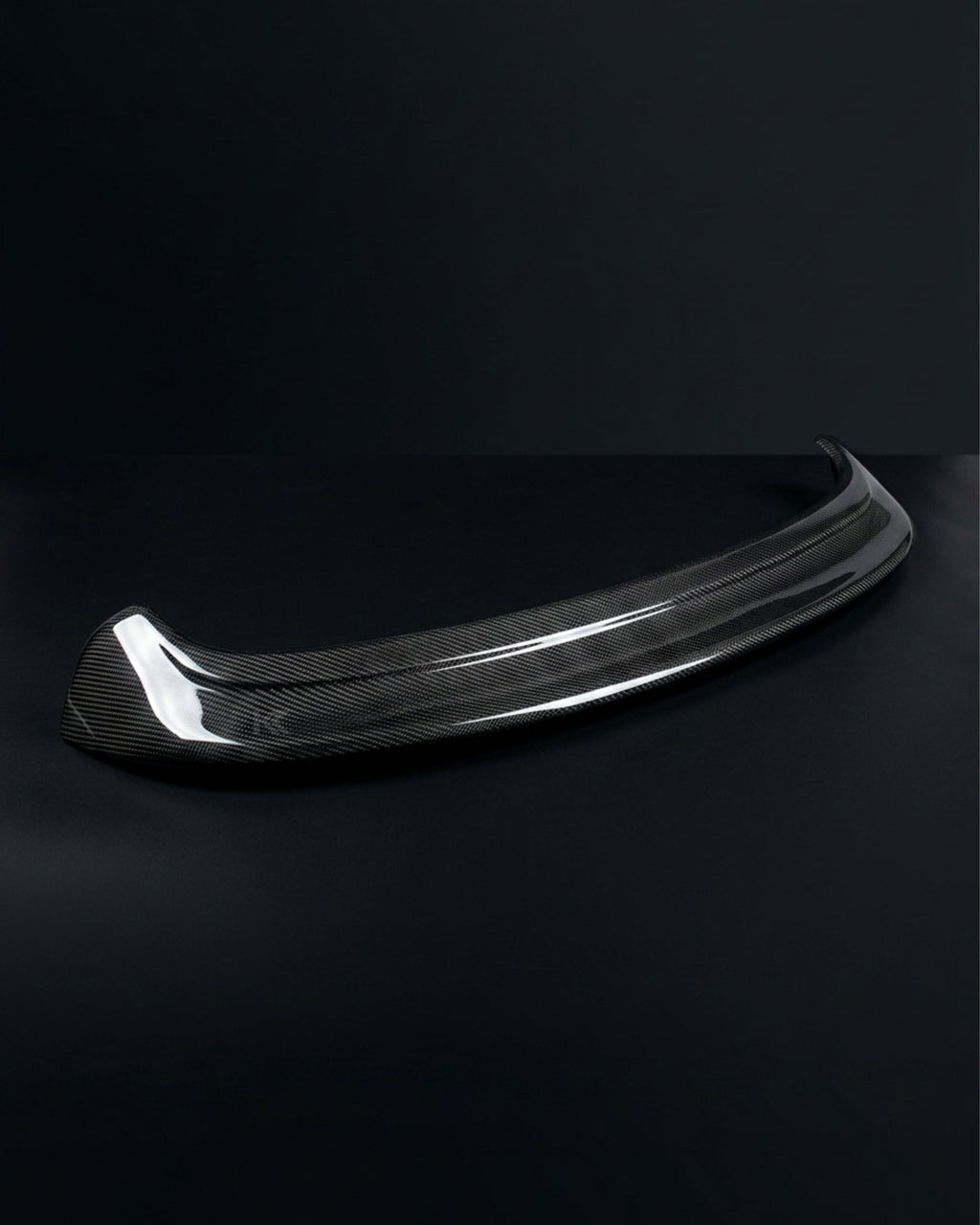VW Golf MK5 (GTI / R32) Carbon Fiber Rear Roof Spoiler – Hatch Extension (2005–2008)
