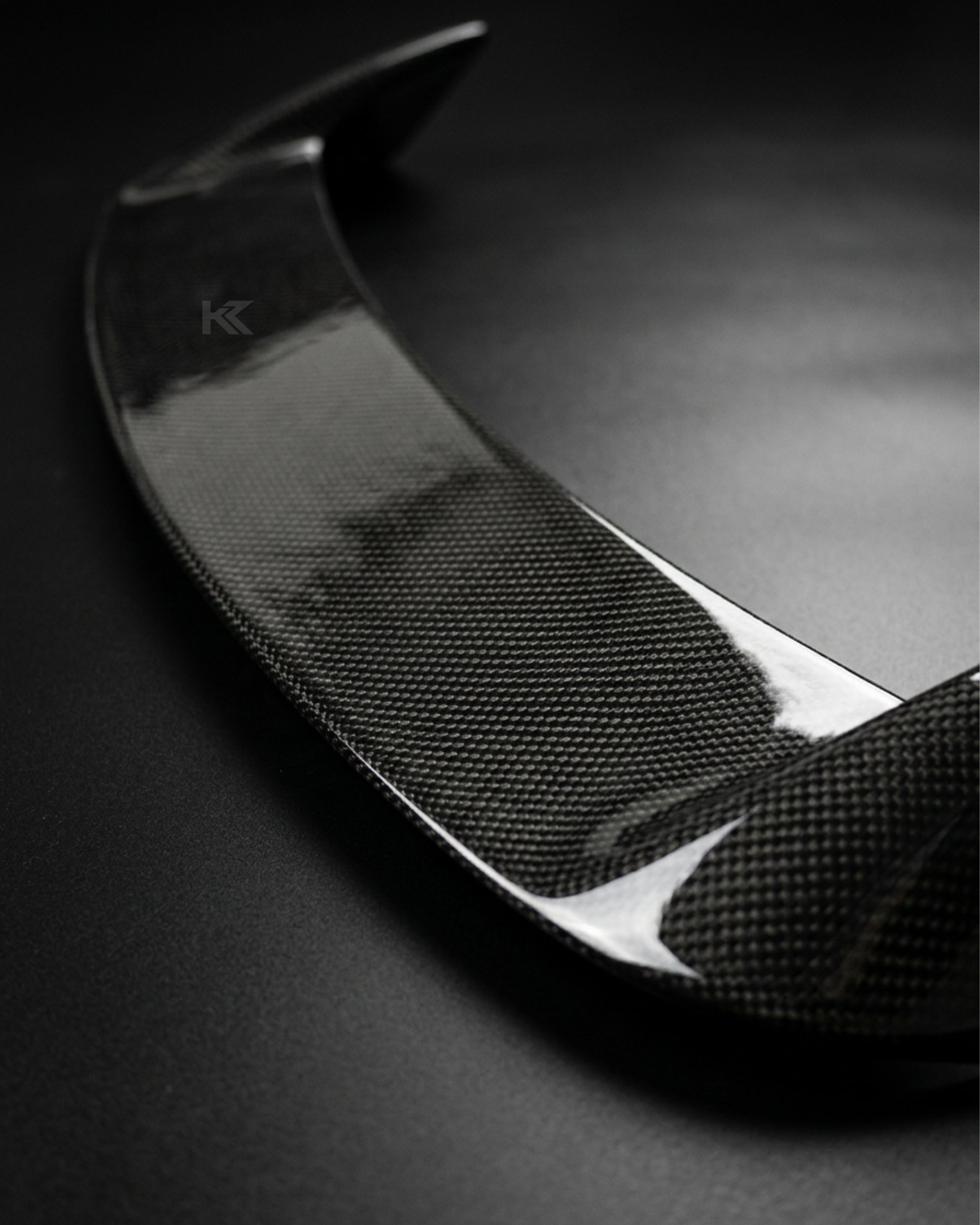 Audi Q3 (8U) Carbon Fiber Rear Roof Spoiler – Sport Style (2012–2017 4-Door)