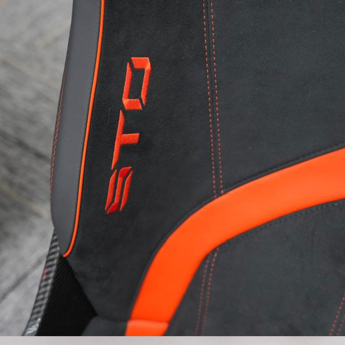 Alcantara Dry Carbon Fiber Racing Seats for Lamborghini Huracan STO Aventador Urus by Stratec Systems
