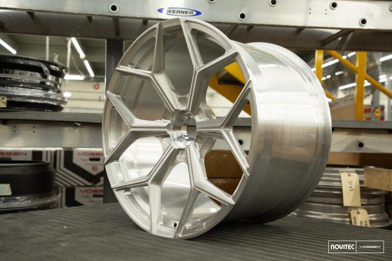 Vossen x Novitec NL4-Cl 21x12.5 - Centerlock - ET43 Brushed Gloss Clear Lamborghini Huracan Rr Wheel