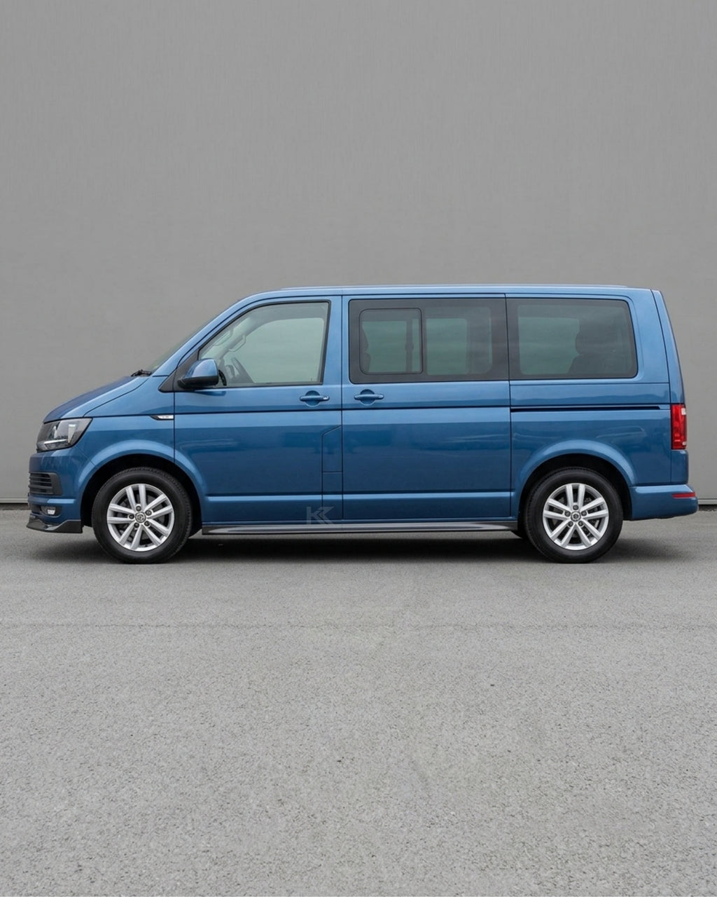Carbon Fiber Side Skirt Extensions for VW Transporter T6 / Multivan / Caravelle (2015–2020)