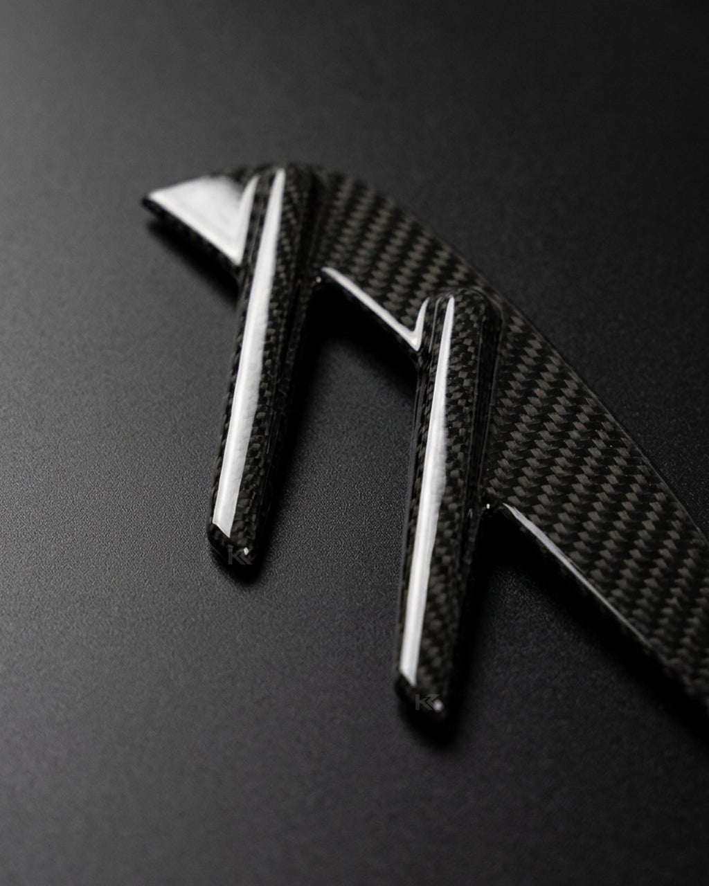 Dry Carbon Fiber Front Fender Vent Trim Set – BMW G80 M3 Competition (2021+)