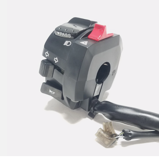 2025 11-25 SUZUKI GSXR600 GSXR750 OEM LEFT CLIP ON HANDLE HORN SIGNALS SWITCH