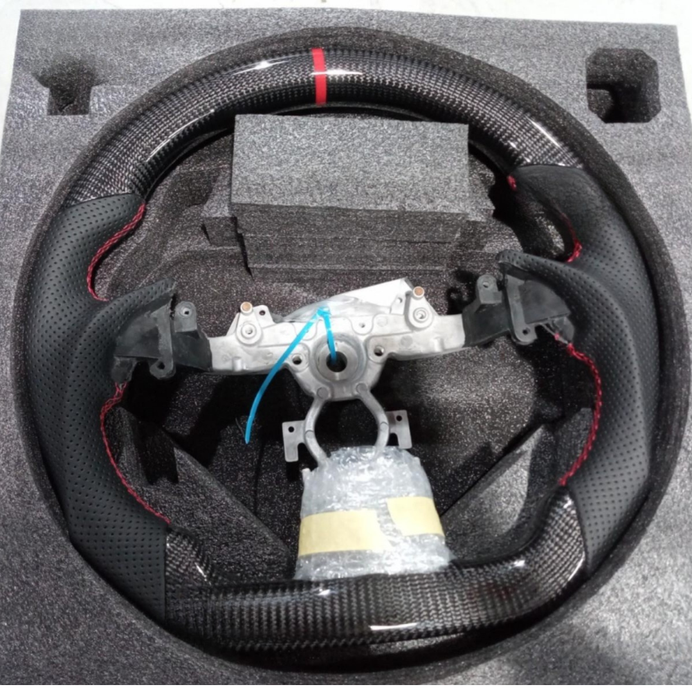 Real Carbon Fiber Steering Wheel for Infiniti G37 G37x G35 2007-2013