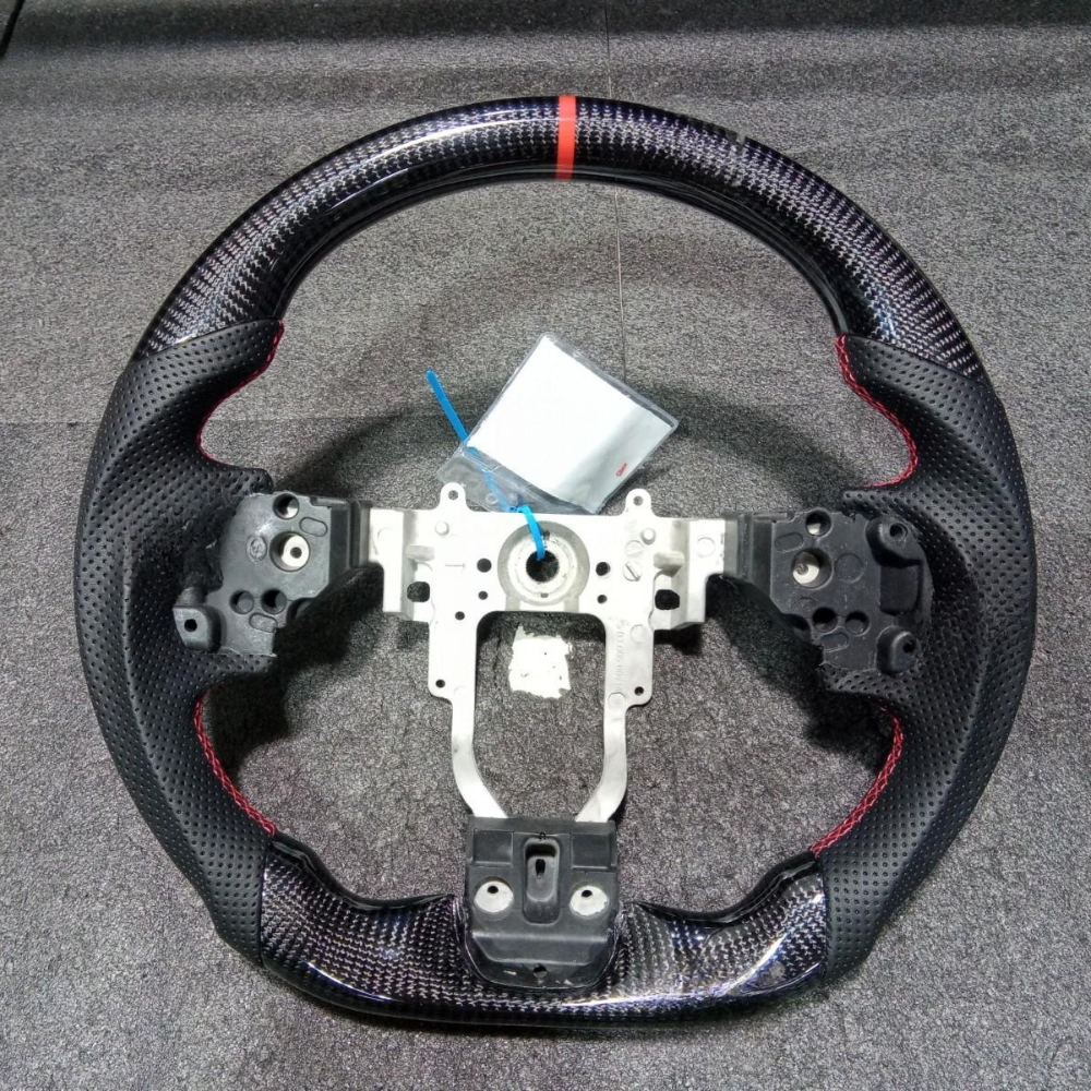 Real Carbon Fiber Steering Wheel for Mitsubishi Lancer Evolution EVO X 2008–2015 with Perforated Leather Grip