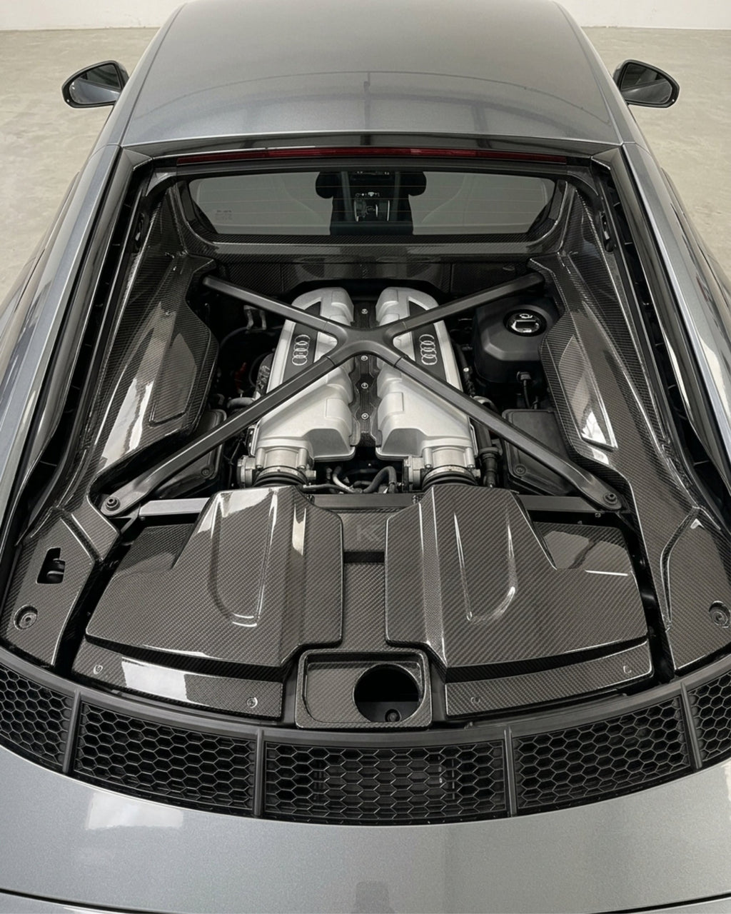Audi R8 V10 4S Dry Carbon Fiber Engine Bay Cover Kit – 3 Piece Set (2017–2023)