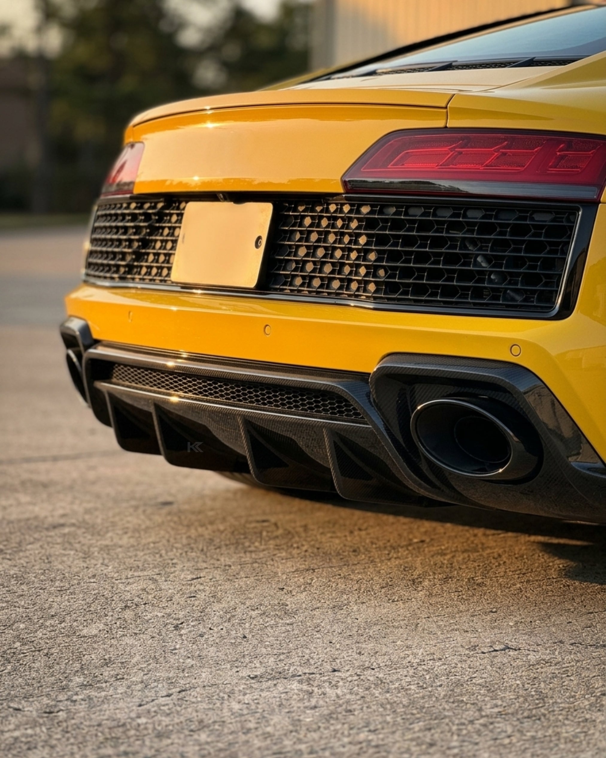 Audi R8 GT V8 / V10 Coupe 2-Door Carbon Fiber Rear Bumper Diffuser 2010 - 2015