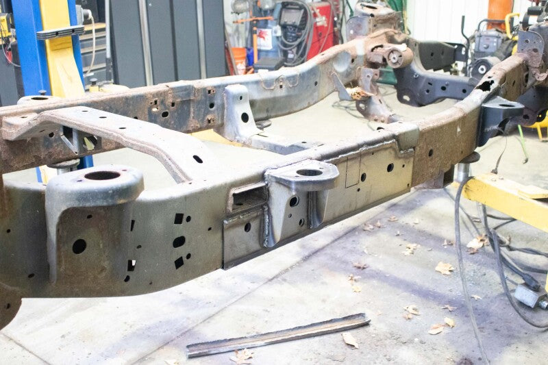 Rustbuster Center Cab Mount