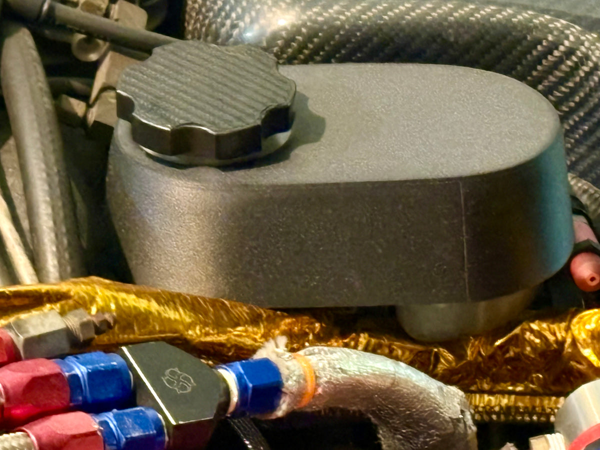 Corvette C5 1997-2004 Master Cylinder Reservoir Cover – Custom 3D Printed ASA-CF by FI Performance