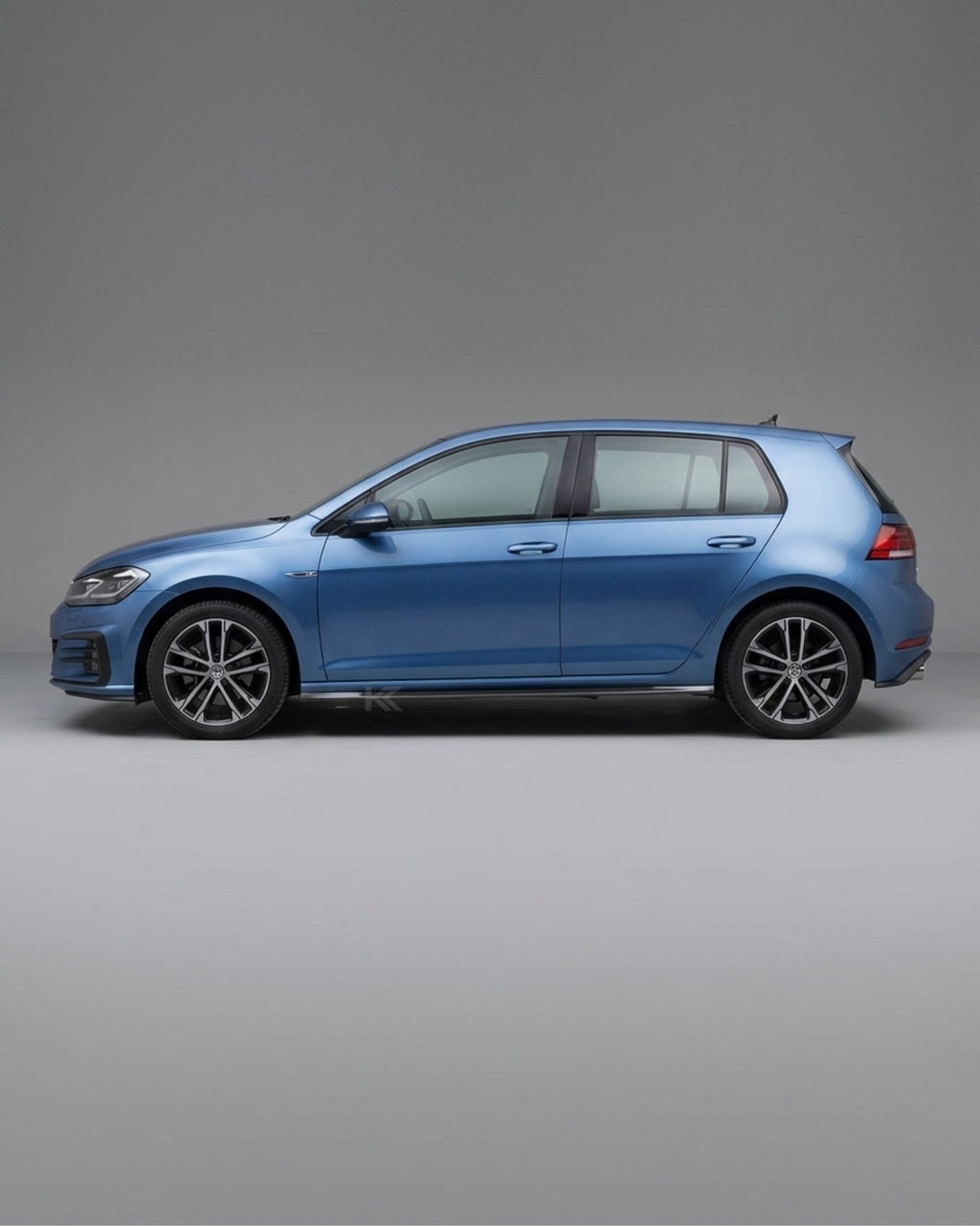 VW Golf MK7 / MK7.5 R-Line & R Carbon Fiber Side Skirt Extensions (2014–2018)