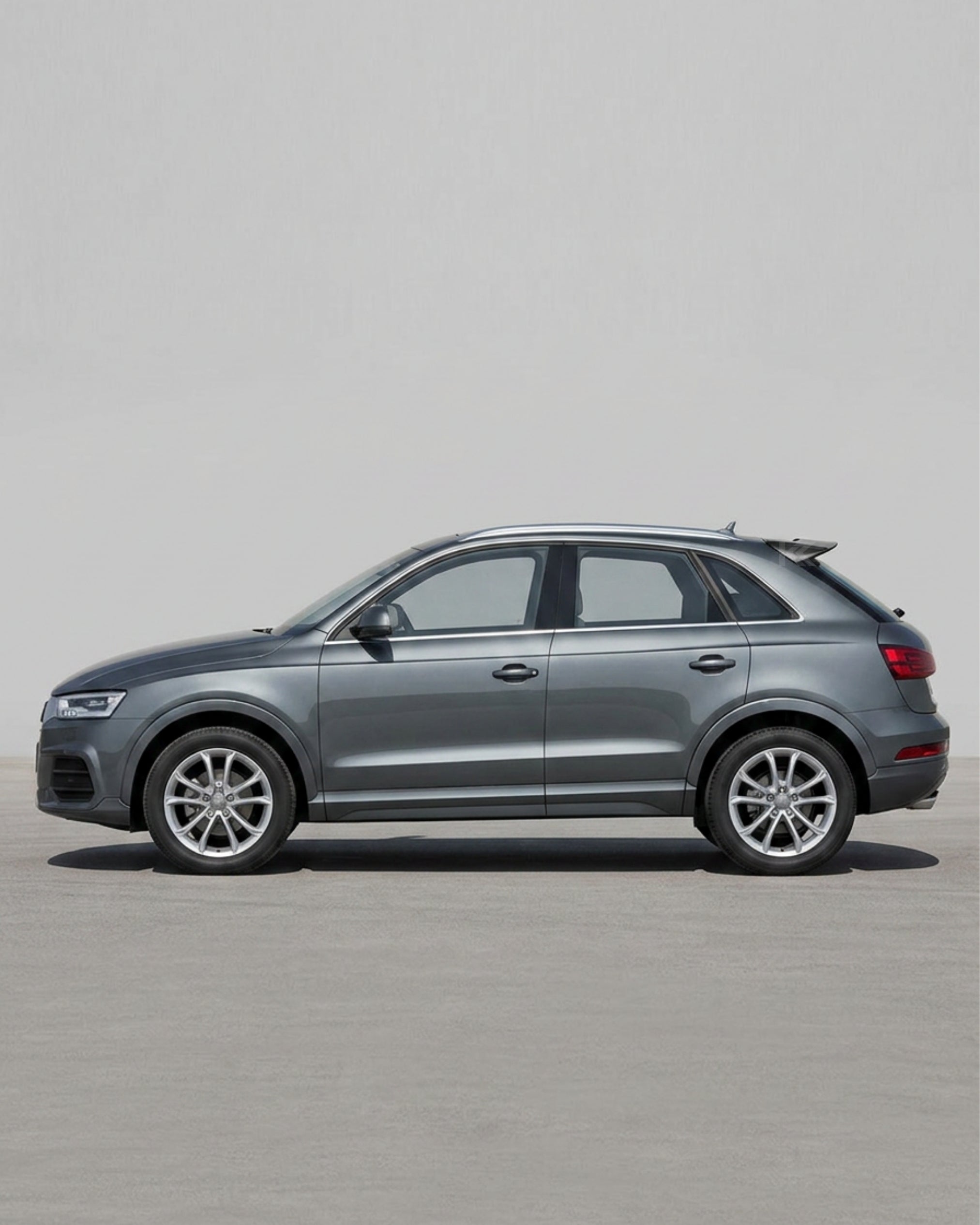 Audi Q3 (8U) Carbon Fiber Rear Roof Spoiler – Sport Style (2012–2017 4-Door)