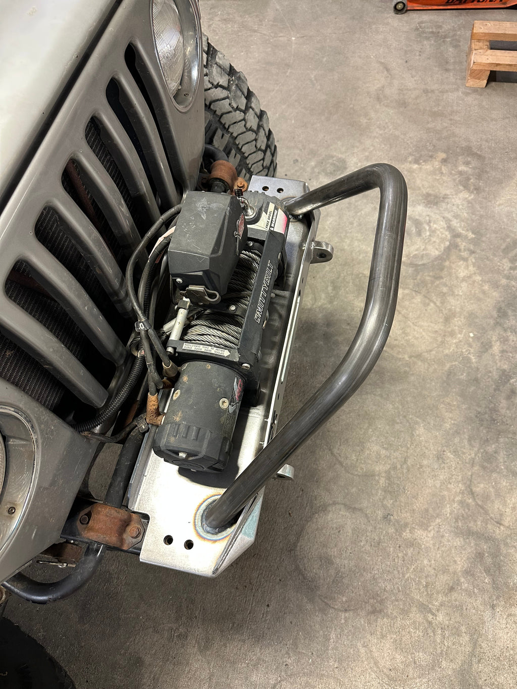 Front Diamond Series Stubby Bumper for Jeep TJ Wrangler (97-06) By Gatekeeper Off-Road