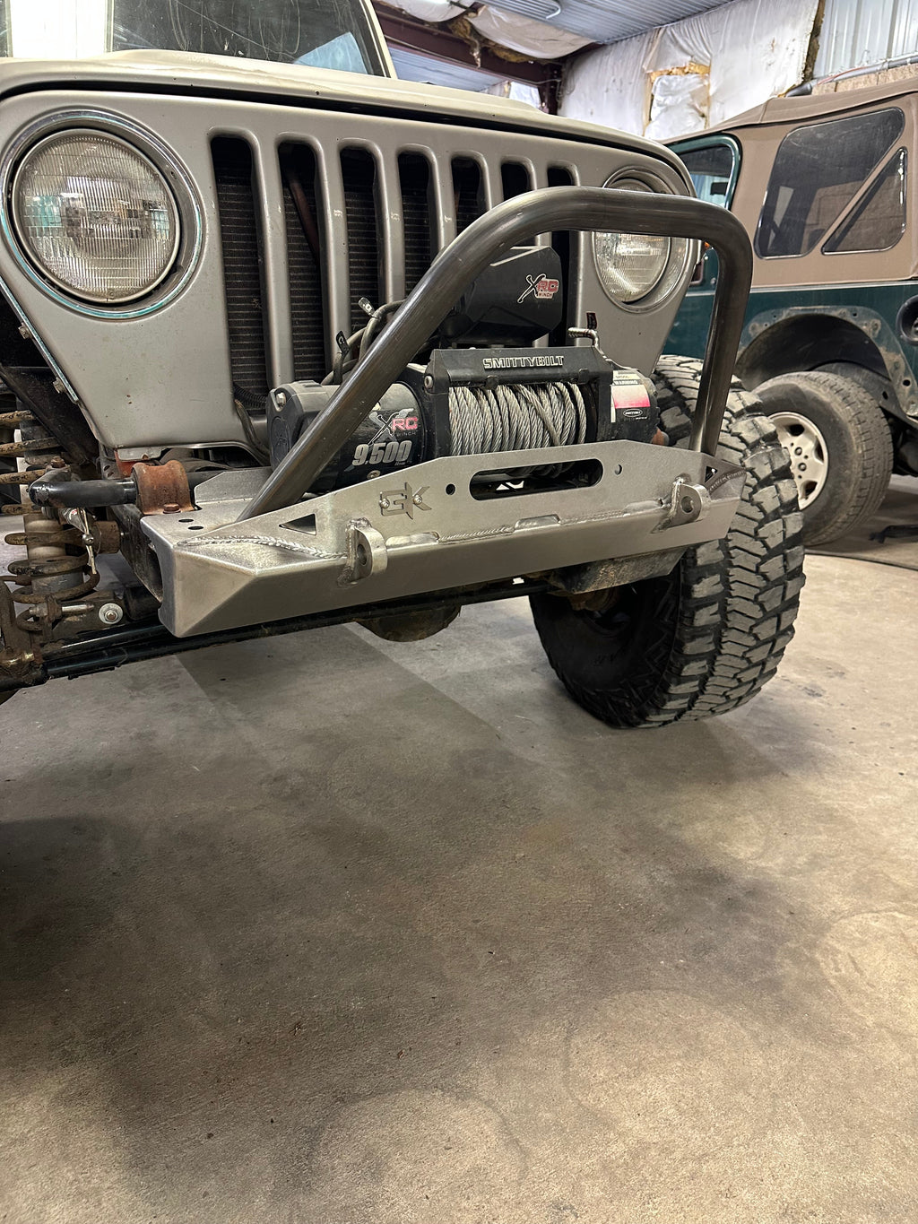 Front Diamond Series Stubby Bumper for Jeep TJ Wrangler (97-06) By Gatekeeper Off-Road