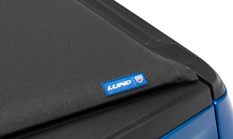 Lund 09-14 Ford F-150 (5.5ft. Bed) Genesis Elite Roll Up Tonneau Cover - Black