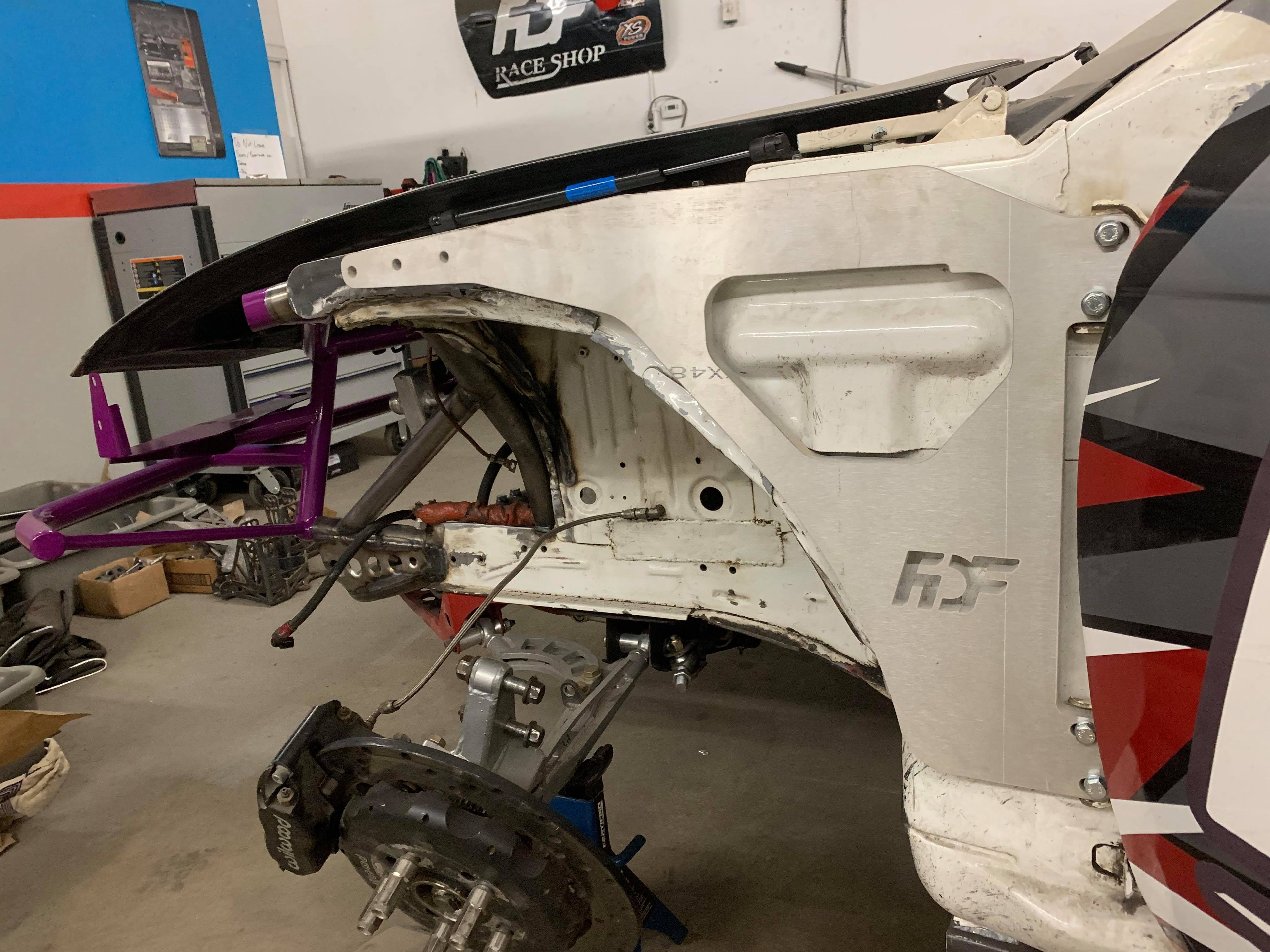 FDF RaceShop Nissan 240sx S14 Front Fender Brace