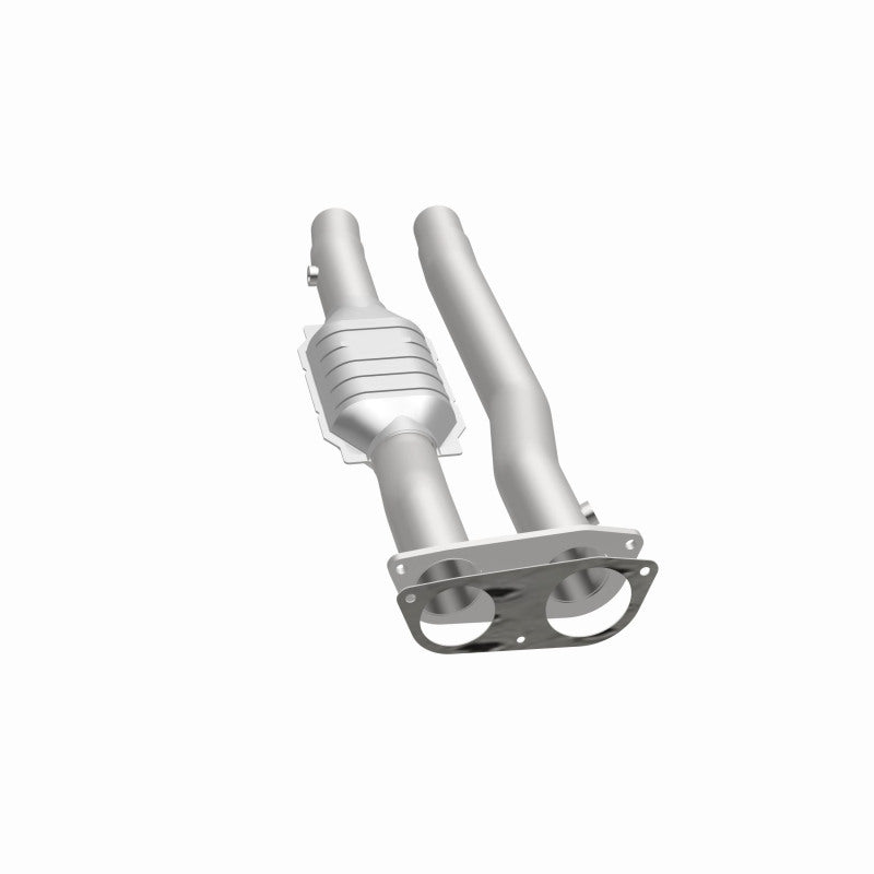 MagnaFlow Direct Fit Catalytic Converter 96-97 7.4L 3500 Truck Rear