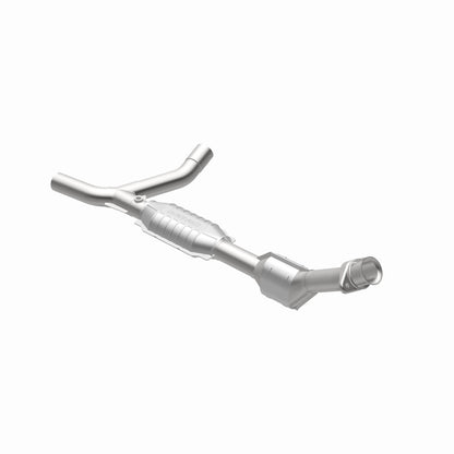 MagnaFlow Conv DF 01-03 Ford E150 4.2L Passenger Side