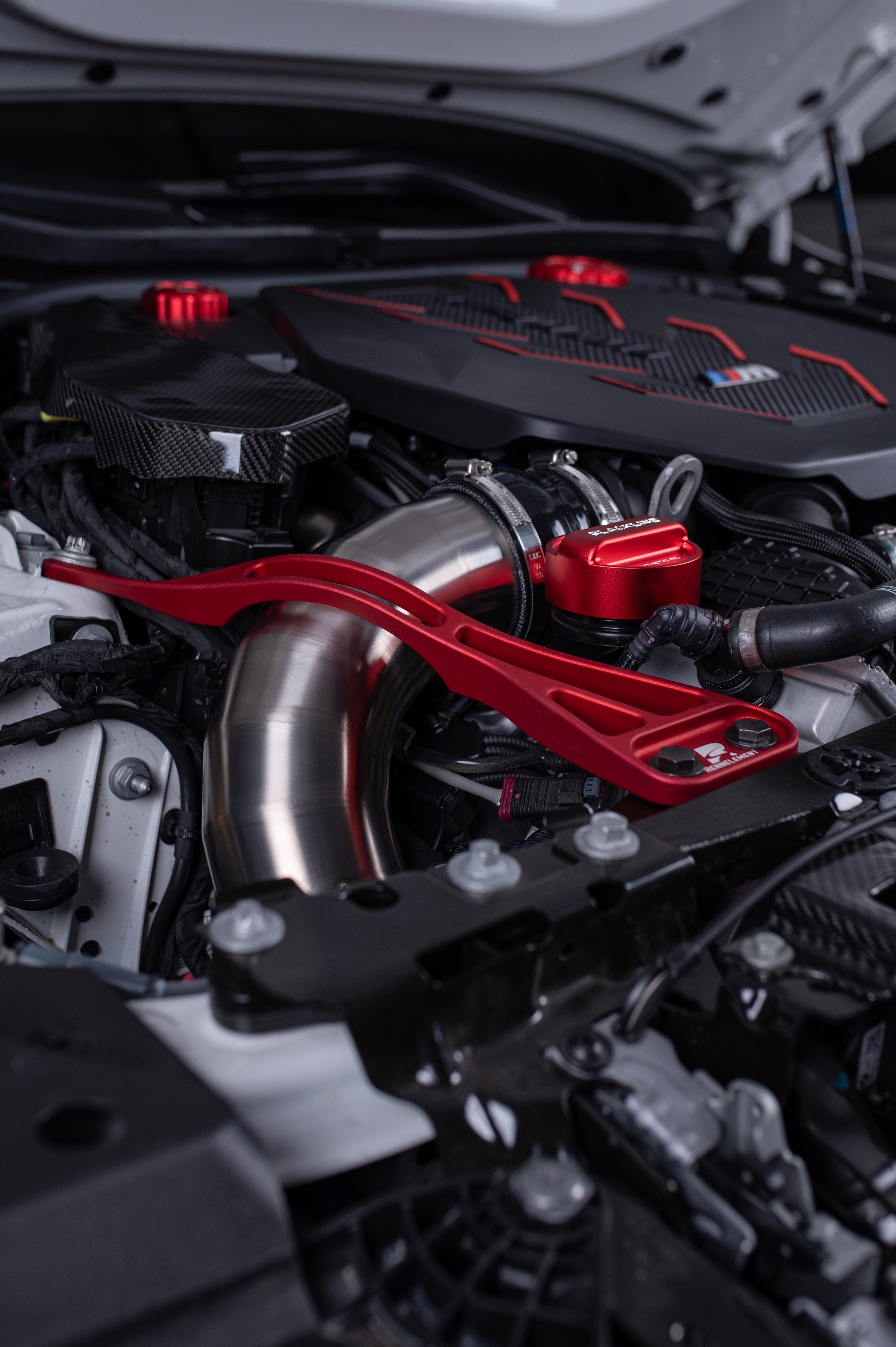 RENNELEMENT G90/G99 M5 BMW Titanium Front Mount Intake
