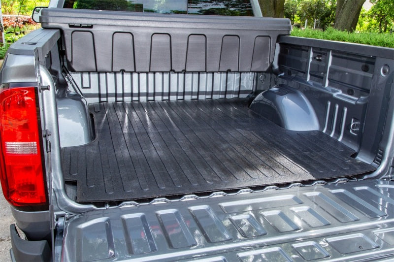 Deezee 99-07 Chevrolet Silverado Heavyweight Bed Mat - Custom Fit 8Ft Bed (Lined Pattern)