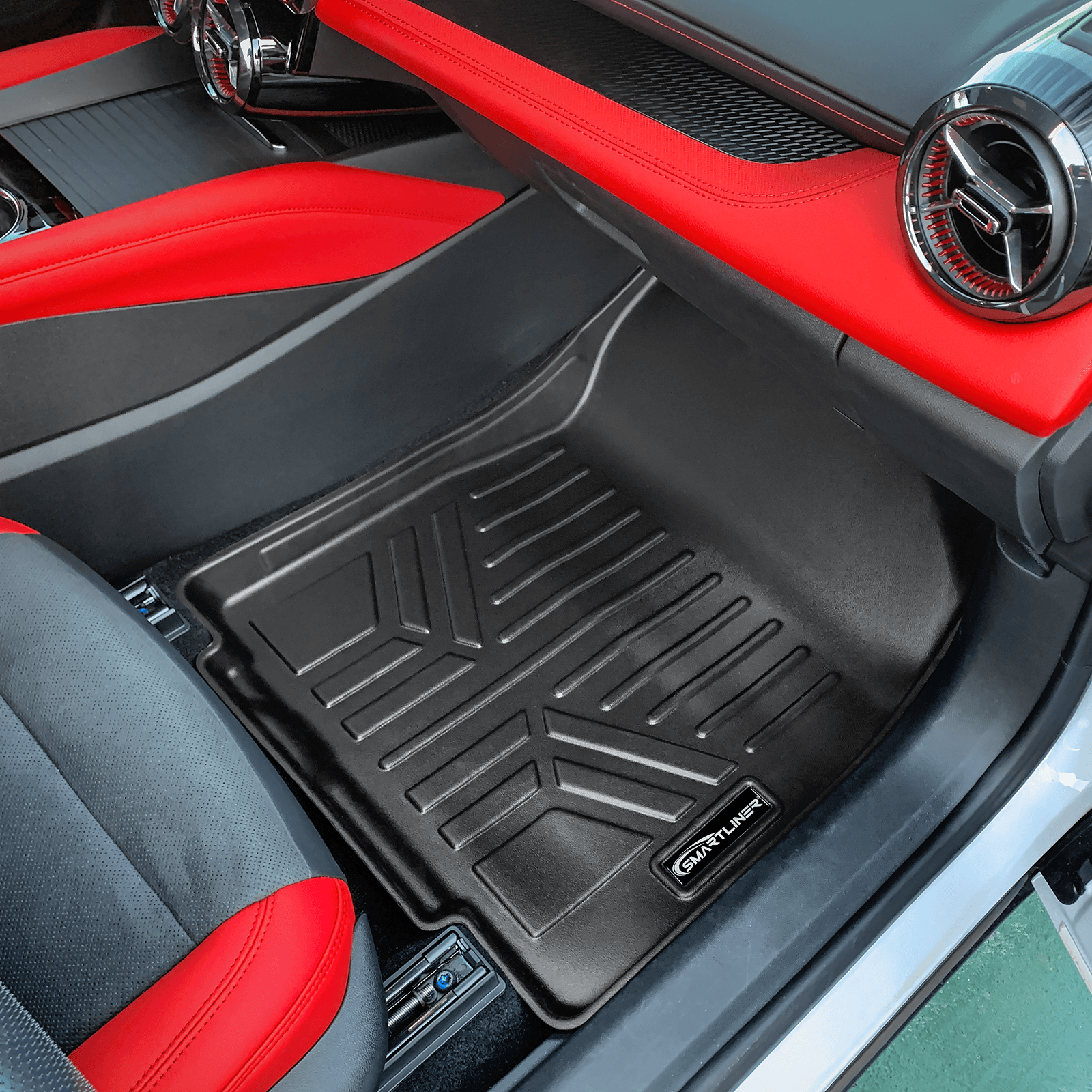 SMARTLINER Custom Fit Floor Liners For 2024 - 2025 Chevrolet Blazer EV