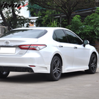 2018-2024 Camry IKON Side Skirt & Gloss Black Rocker Panel
