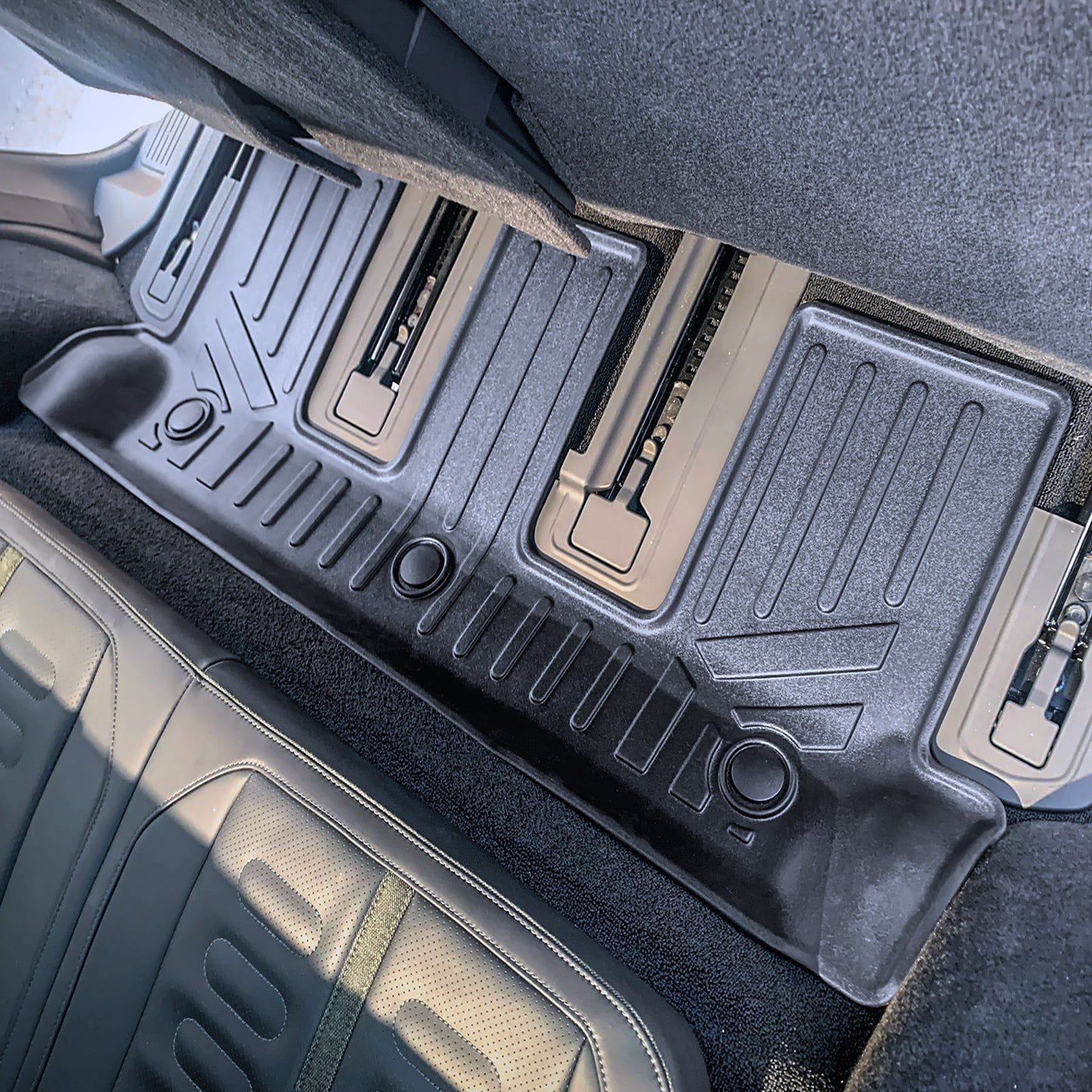 SMARTLINER Custom Fit Floor Liners For 2025 Rivian R1S