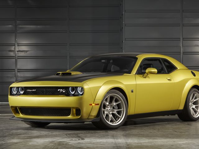 Dodge Challenger RT, SRT and SRT8 Advanced Fuel Dynamics ProFlex Commander
