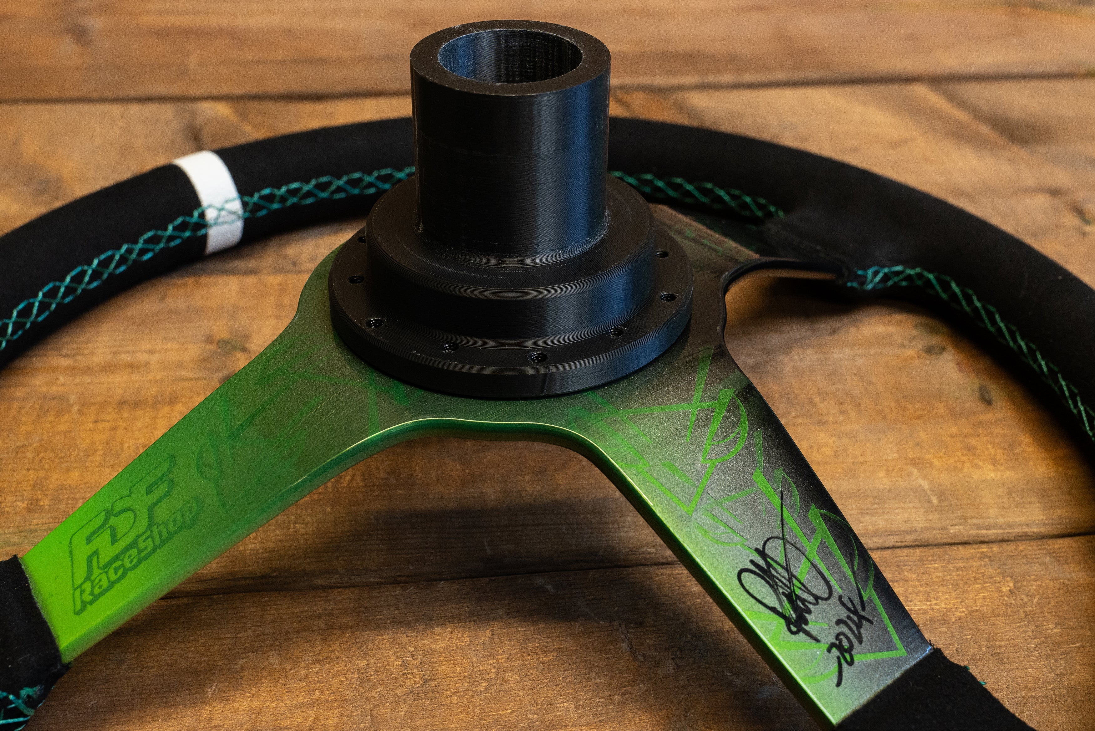 FDF RaceShop FDF Steering Wheel Wall Mount