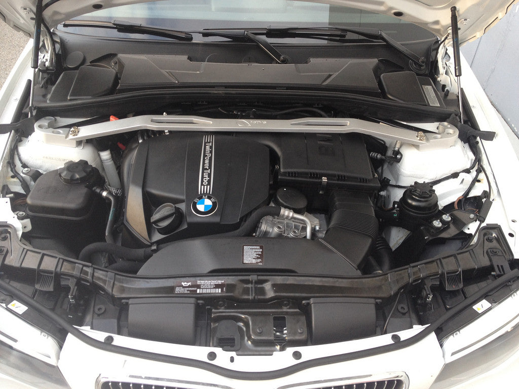 strut brace / strut bar