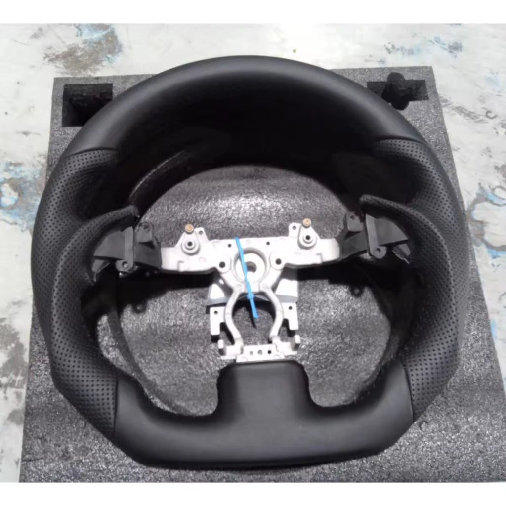 Full Leather Steering Wheel for Infiniti G37 / G35 / G25 / EX37