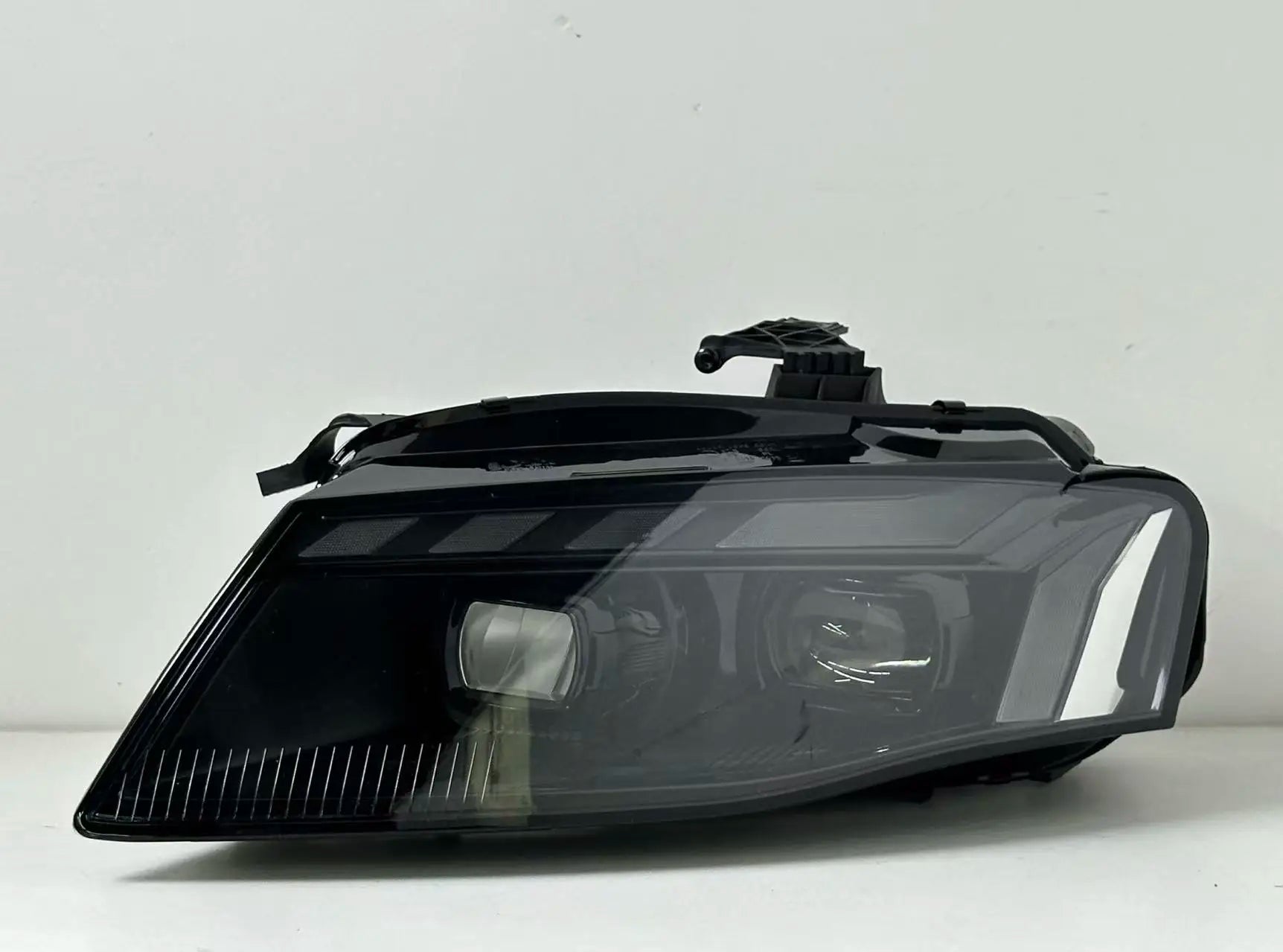Audi A4 RS Style LED Headlight Assembly with Daytime Running Lights 2008 - 2012