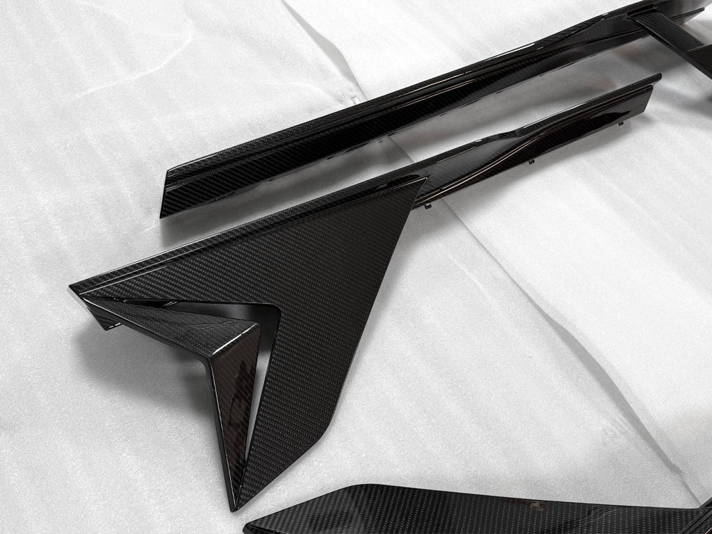 Carbon Fiber DK Style Side Skirts - Lamborghini Revuelto