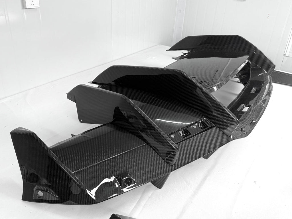 Carbon Fiber OEM Style Rear Diffuser - Lamborghini Revuelto