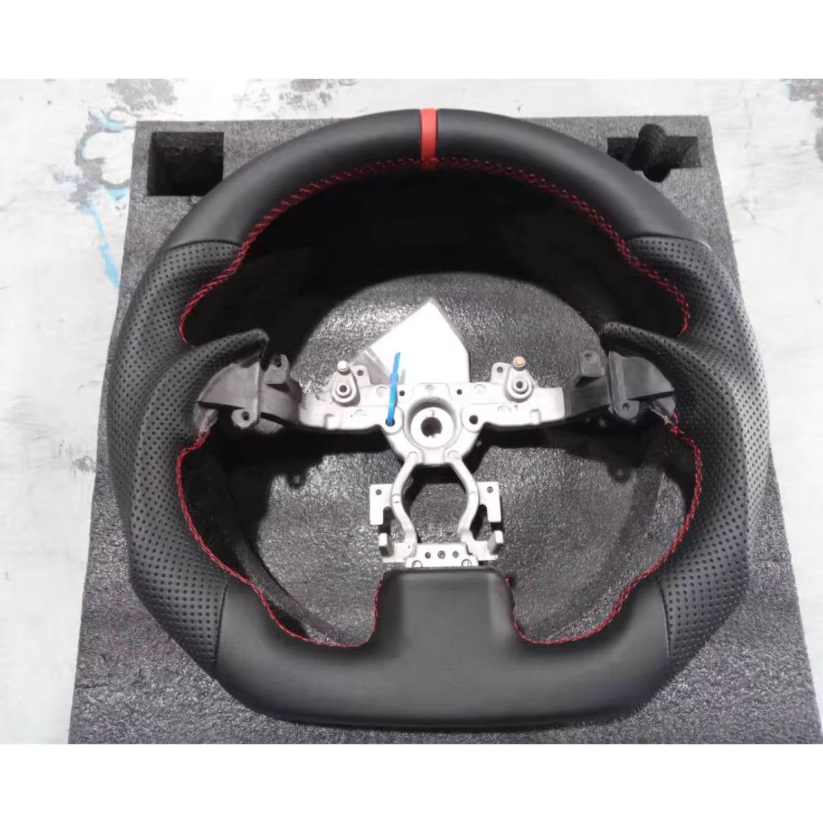 Full Leather Steering Wheel for Infiniti G37 / G35 / G25 / EX37