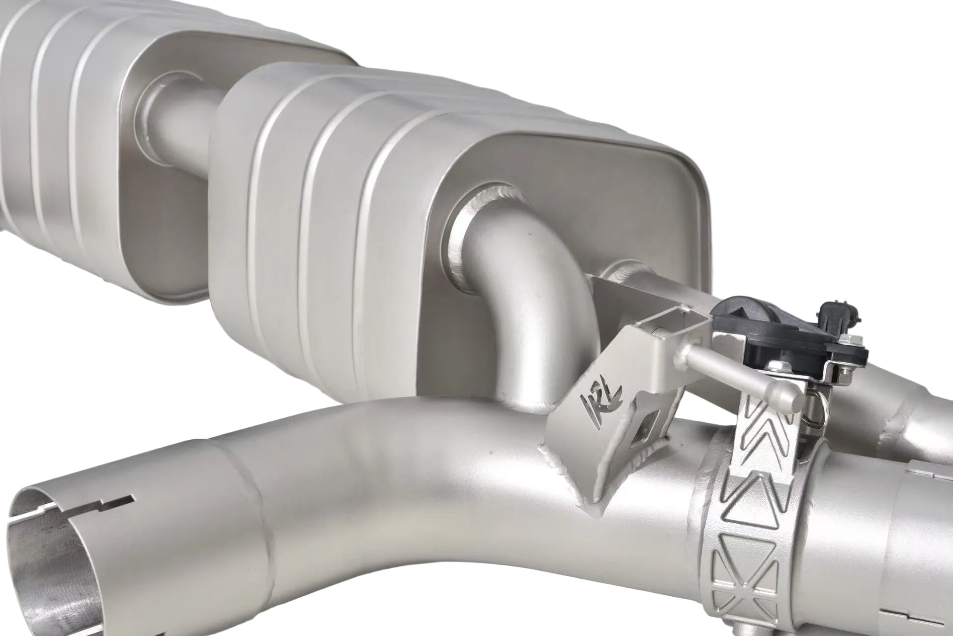 IRL BMW  G90 Catback Exhaust by IRL Exhaust