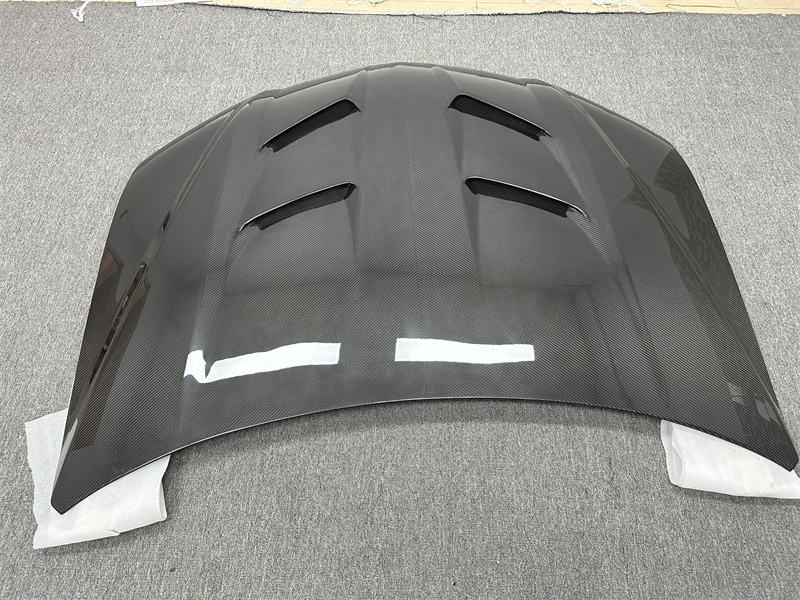 Lamborghini URUS MSY Style Carbon Fiber Hood 2018-2022 - Bull Boost Performance