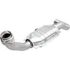 MagnaFlow Direct Fit Catalytic Converter 03-05 Ford Expedition/05-06 Lincoln Navigator 5.4L D/S