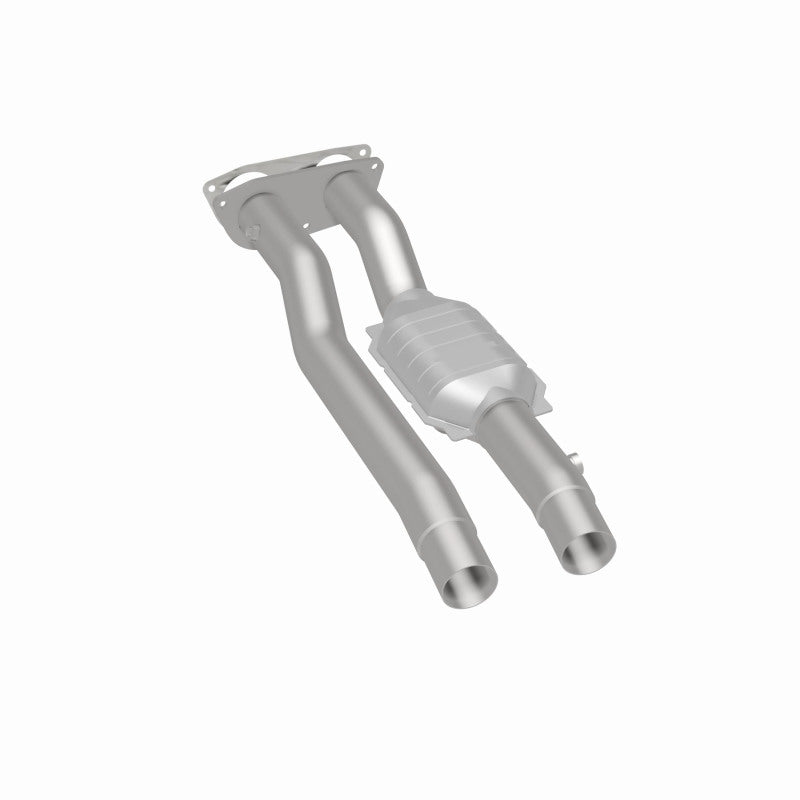 MagnaFlow Direct Fit Catalytic Converter 96-97 7.4L 3500 Truck Rear