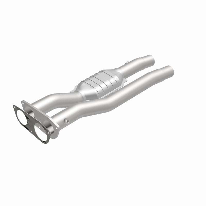 MagnaFlow Direct Fit Catalytic Converter 96-97 7.4L 3500 Truck Rear