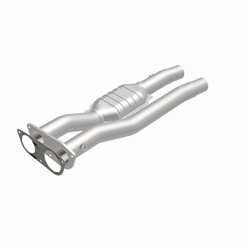 MagnaFlow Direct Fit Catalytic Converter 96-97 7.4L 3500 Truck Rear