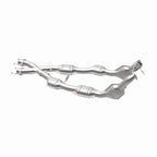 MagnaFlow Direct Fit Catalytic Converter 96-98 Mustang 4.6L 6-Cats