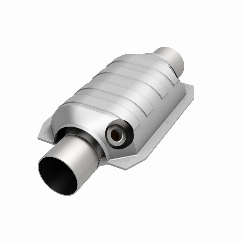 MagnaFlow Universal Catalytic Converter 3 W/Dual O2 Boss