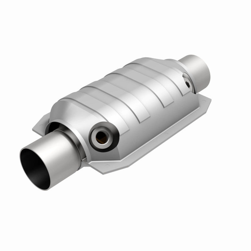 MagnaFlow Universal Catalytic Converter 3 W/Dual O2 Boss